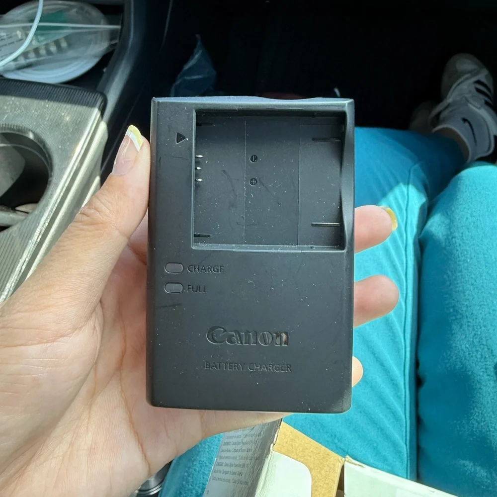 Canon PowerShot ELPH 180 Silver Camera